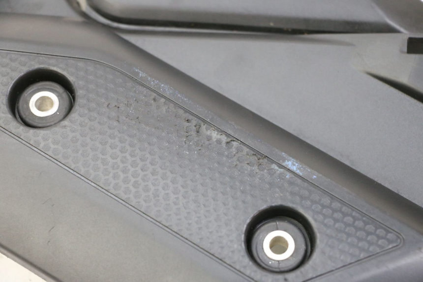 photo de RIGHT SIDE FRAME COVER YAMAHA XJ6 ABS 600 (2008 - 2016)