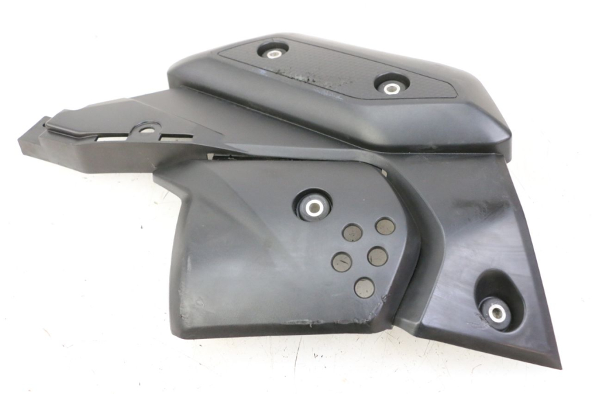 photo de RIGHT SIDE FRAME COVER YAMAHA XJ6 ABS 600 (2008 - 2016)