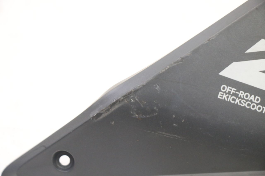 photo de RIGHT SIDE FRAME COVER SEGWAY NINEBOT ZT3 PRO 1