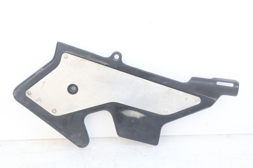 photo de LEFT SIDE LATERAL FRAME COVER HONDA CBR F SC25 1000 (1989 - 1992)