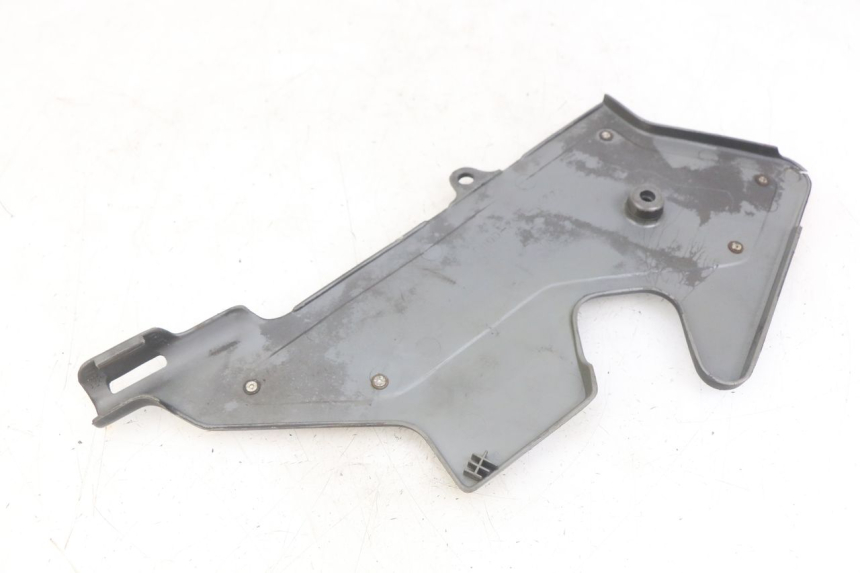 photo de LEFT SIDE LATERAL FRAME COVER HONDA CBR F SC25 1000 (1989 - 1992)