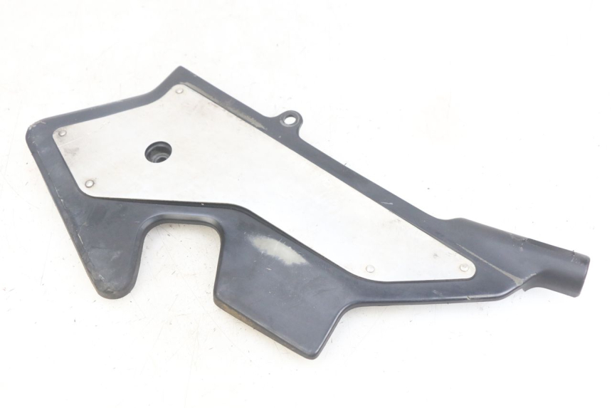 photo de LEFT SIDE LATERAL FRAME COVER HONDA CBR F SC25 1000 (1989 - 1992)
