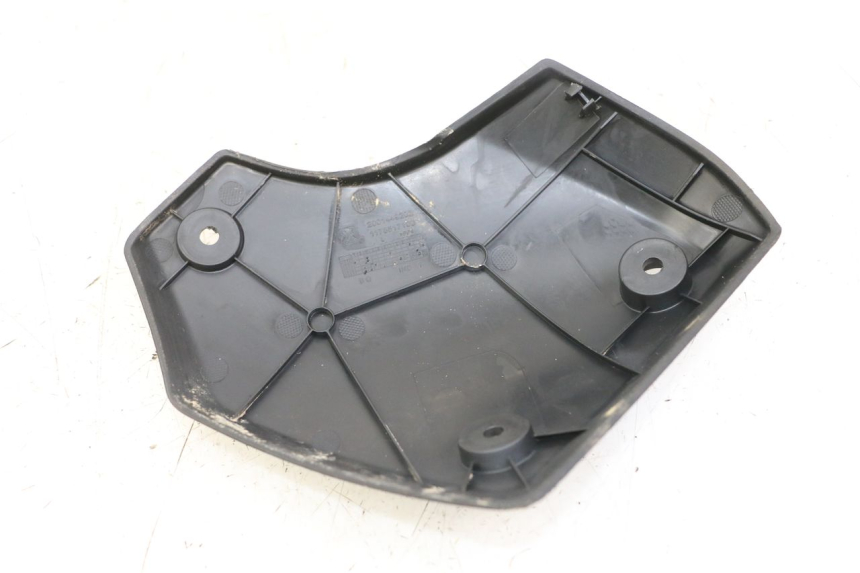 photo de LEFT SIDE FRAME COVER PEUGEOT KISBEE 4T 50 (2018 - 2022)