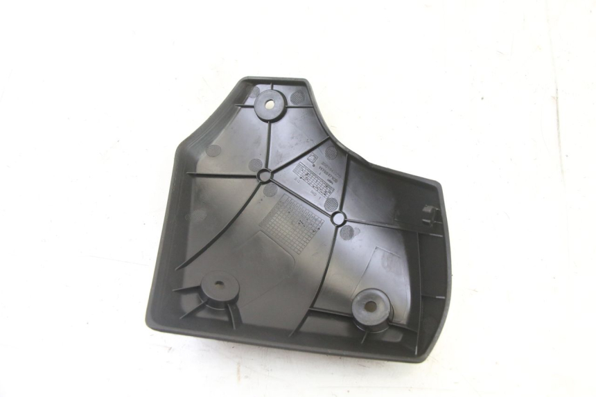 photo de LEFT SIDE FRAME COVER PEUGEOT KISBEE 4T 50 (2018 - 2022)