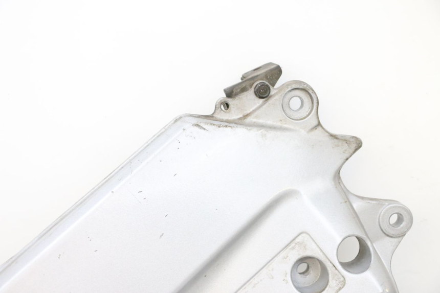 photo de LEFT SIDE CHASSIS COVER HONDA NSR R 125 (1994 - 2003) - Component zoom