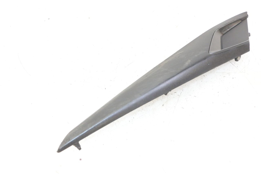 photo de LEFT SIDE FRAME COVER APRILIA SXR 50 (2021 - 2023)