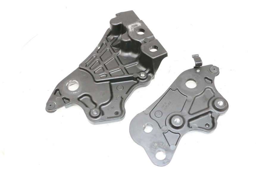 photo de FRAME COVER YAMAHA MT-07 MT07 ABS 700 (2018 - 2020) - Zoom on usage condition