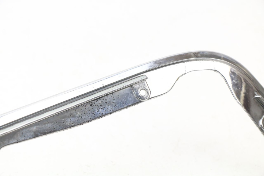 photo de FRAME COVER PIAGGIO PRIMAVERA 125 (2013 - 2021) - Fixing points details