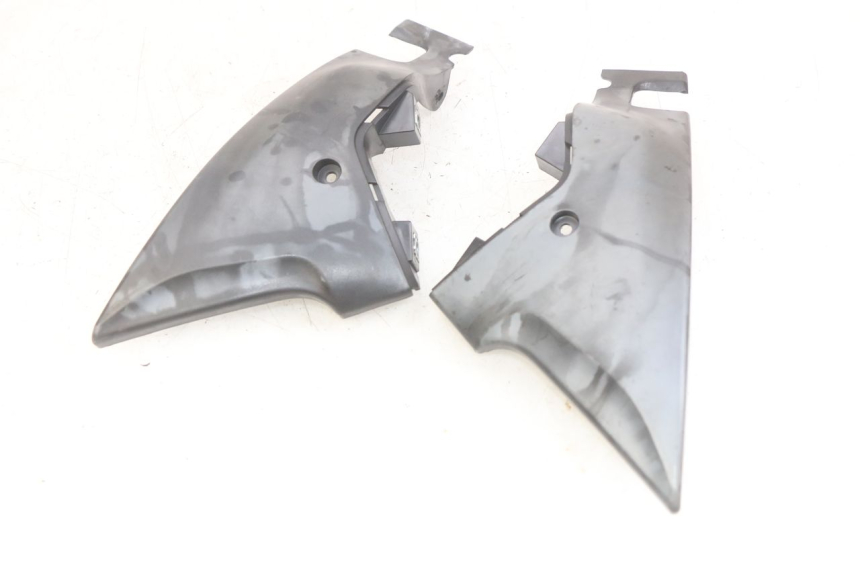 photo de SIDE FRAME COVER DAELIM VJ ROADWIN FI 125 (2008 - 2017)