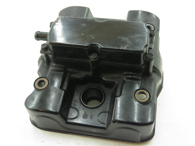 photo de REAR ROCKER COVER HONDA VFR 750 (1990 - 1993) - Component detail