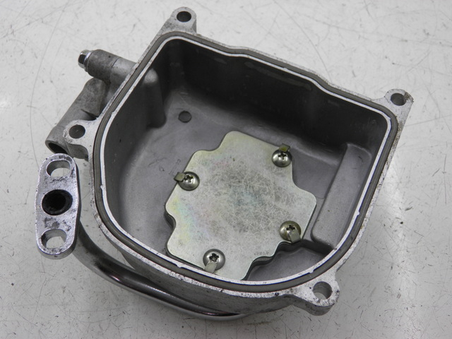 photo de ROCKER COVER BHM REVENGER 50 (2009 - 2015) - Alternative perspective