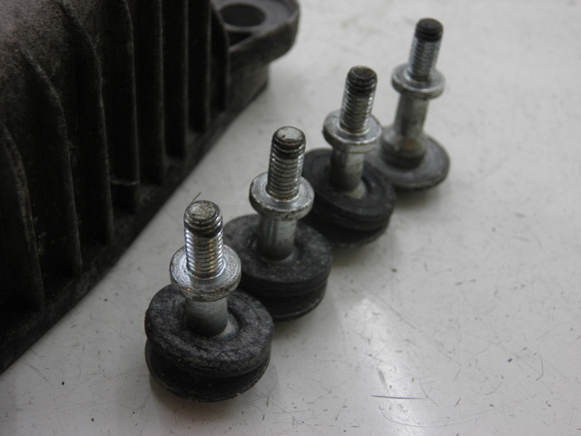 photo de ROCKER COVER PIAGGIO LIBERTY 2T 50 (2004 - 2008) - Alternative perspective