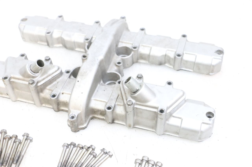 photo de ROCKER COVER KAWASAKI ZR 7 750 (1999 - 2001) - Technical close-up