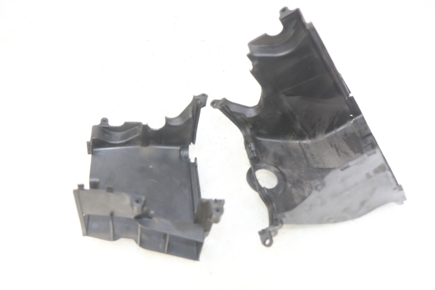 photo de CYLINDER HEAD COVER PEUGEOT CITYSTAR AIR 125 (2014 - 2017)