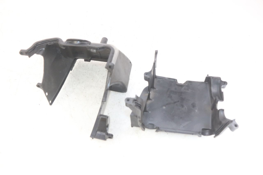 photo de CYLINDER HEAD COVER PEUGEOT CITYSTAR AIR 125 (2014 - 2017)