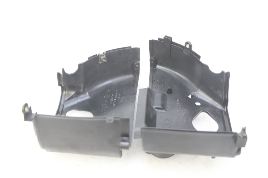 photo de CYLINDER HEAD COVER KYMCO SENTO 100 (2008 - 2013)