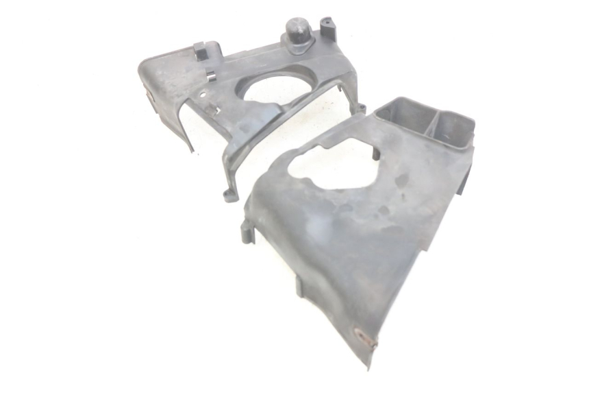 photo de CYLINDER HEAD COVER PIAGGIO VESPA LXV 125 (2006 - 2009)
