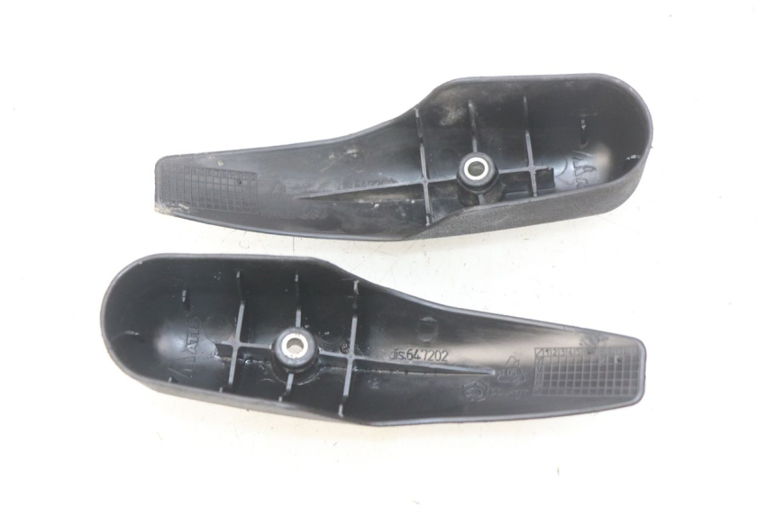 photo de FORK COVER PIAGGIO MP3 LT 400 (2007 - 2012)