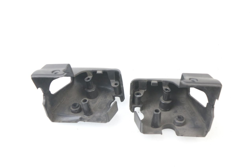 photo de MASTER CYLINDER COVER  APRILIA ATLANTIC 125 (2003 - 2009)