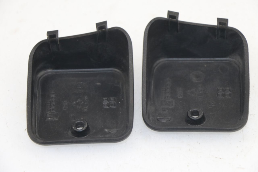 photo de MASTER CYLINDER COVER  PIAGGIO MP3 125 (2006 - 2014)