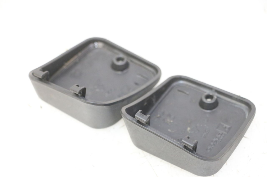 photo de MASTER CYLINDER COVER PIAGGIO MP3 RL 250 (2007 - 2010)