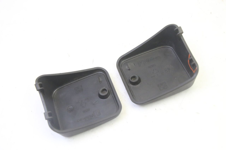 photo de MASTER CYLINDER COVER PIAGGIO MP3 500 (2011 - 2015)