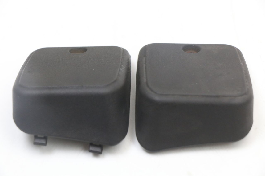 photo de MASTER CYLINDER COVER  PIAGGIO MP3 125 (2006 - 2014)