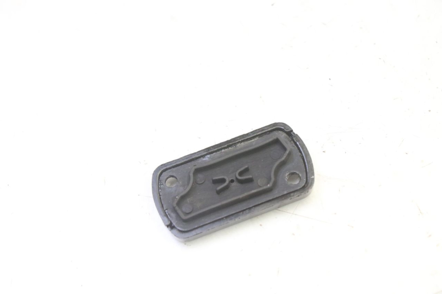 photo de MASTER CYLINDER COVER HYTRACK S 150 (2003 - 2011)