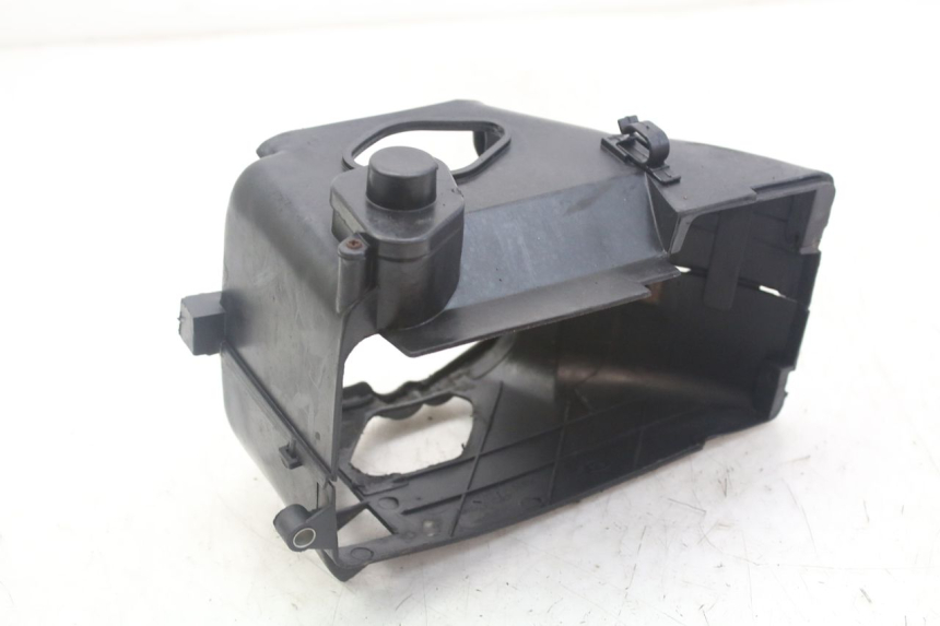 photo de ENGINE COVER PEUGEOT KISBEE 4T 50 (2010 - 2017)