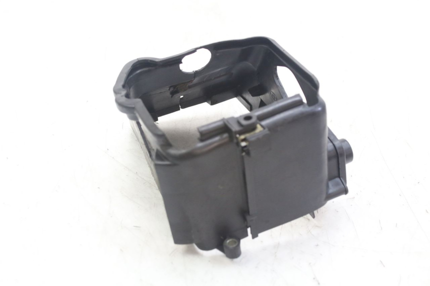 photo de ENGINE COVER PEUGEOT KISBEE 4T 50 (2010 - 2017)