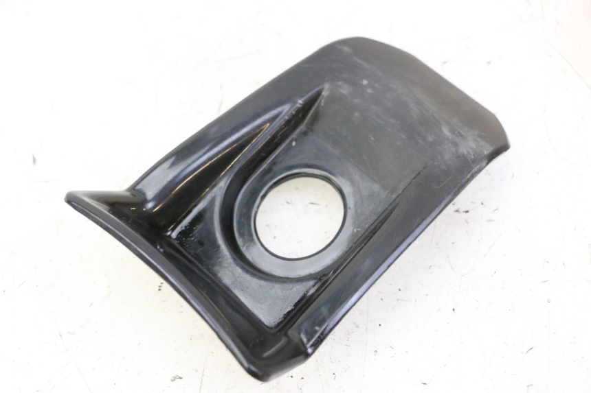 photo de IGNITION SWITCH COVER QUADRO 4 4D 350 (2015 - 2018)