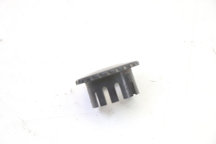 photo de IGNITION SWITCH COVER YAMAHA BW'S 100 (1999 - 2002)