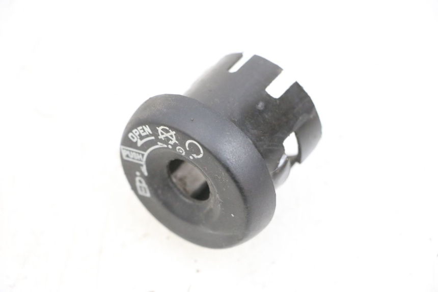 photo de IGNITION SWITCH COVER YAMAHA BW'S EASY 50 (2013 - 2016) - Alternative perspective