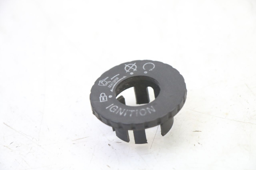 photo de IGNITION SWITCH COVER SYM JET 14 4T 50 (2018 - 2022)