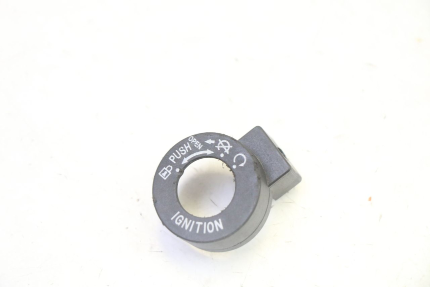 photo de IGNITION SWITCH COVER PEUGEOT KISBEE 4T 50 (2018 - 2022)