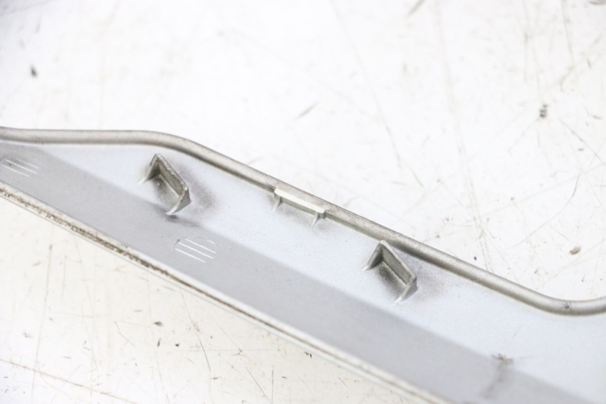 photo de IGNITION SWITCH COVER YAMAHA X-MAX XMAX ABS 250 (2010 - 2014)