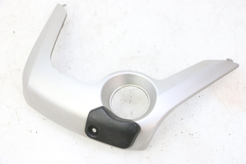 photo de IGNITION SWITCH COVER YAMAHA X-MAX XMAX 125 (2010 - 2014)