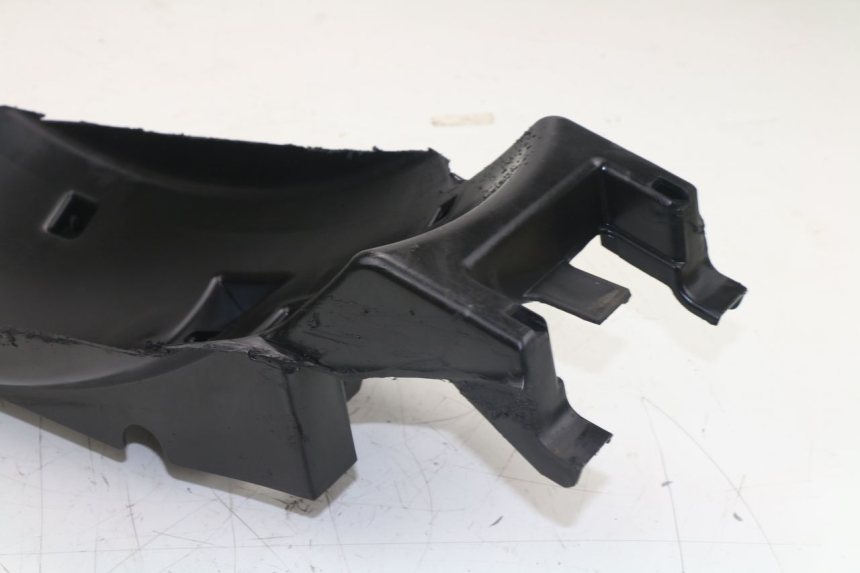 photo de UNDERSEAT PANEL HONDA CBF N 600 (2004 - 2007)
