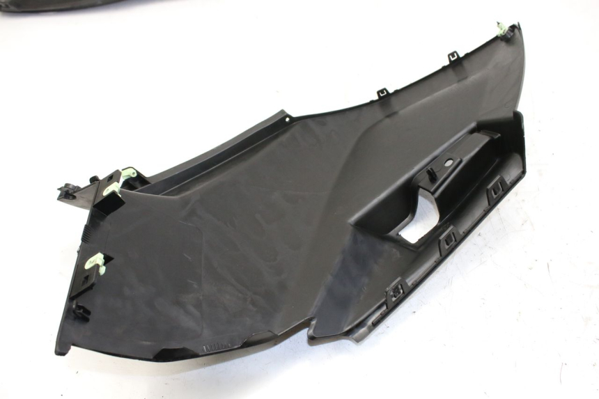 photo de UNDERSEAT COVER PEUGEOT CITYSTAR 50 (2013 - 2017)
