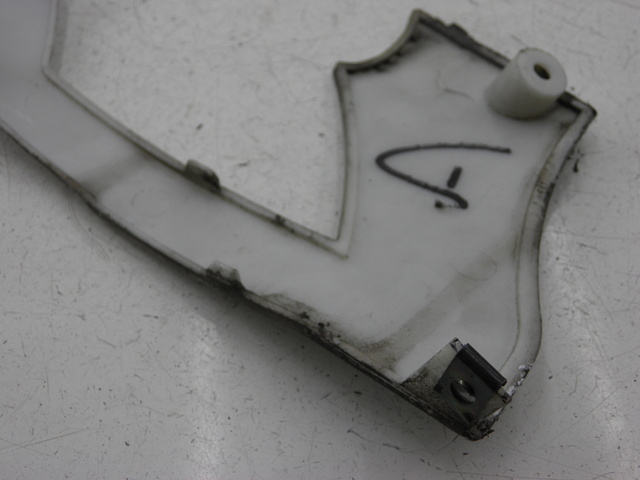 photo de RIGHT UNDERSEAT PANEL BENZHOU YY50QT31 VINTAGE 50 (2009 - 2012) - Component detail