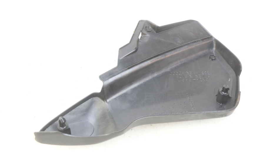 photo de RIGHT SIDE SEAT COVER HONDA CBF 500 (2004 - 2007)