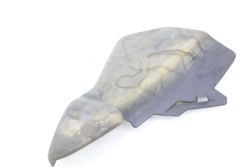 photo de RIGHT SIDE SEAT COVER HONDA CBF 500 (2004 - 2007)