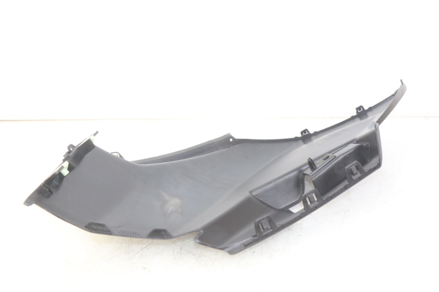 photo de RIGHT SIDE SEAT COVER PEUGEOT CITYSTAR AIR 125 (2014 - 2017)