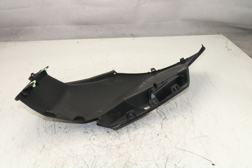 photo de RIGHT SIDE SEAT COVER PEUGEOT CITYSTAR 50 (2013 - 2017)