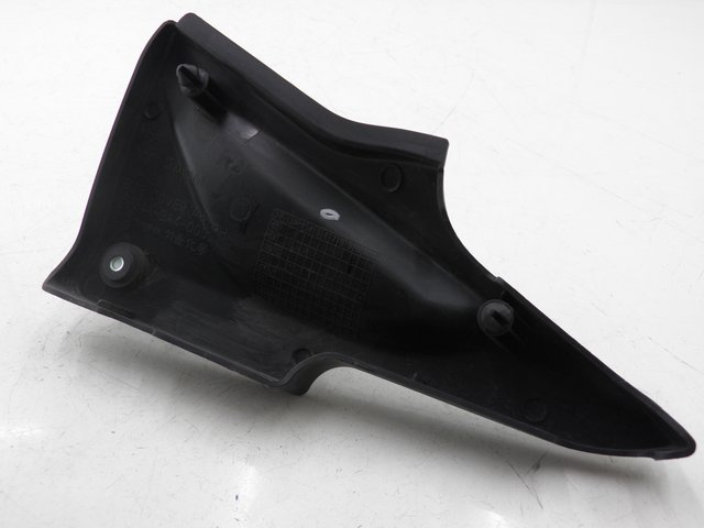 photo de RIGHT UNDERSEAT PANEL DAELIM VJ ROADWIN 125 (2008 - 2010) - Component detail