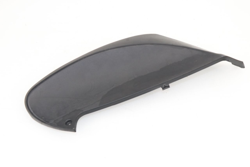 photo de RIGHT UNDERSEAT PANEL PIAGGIO FLY 2T 50 (2004 - 2017)