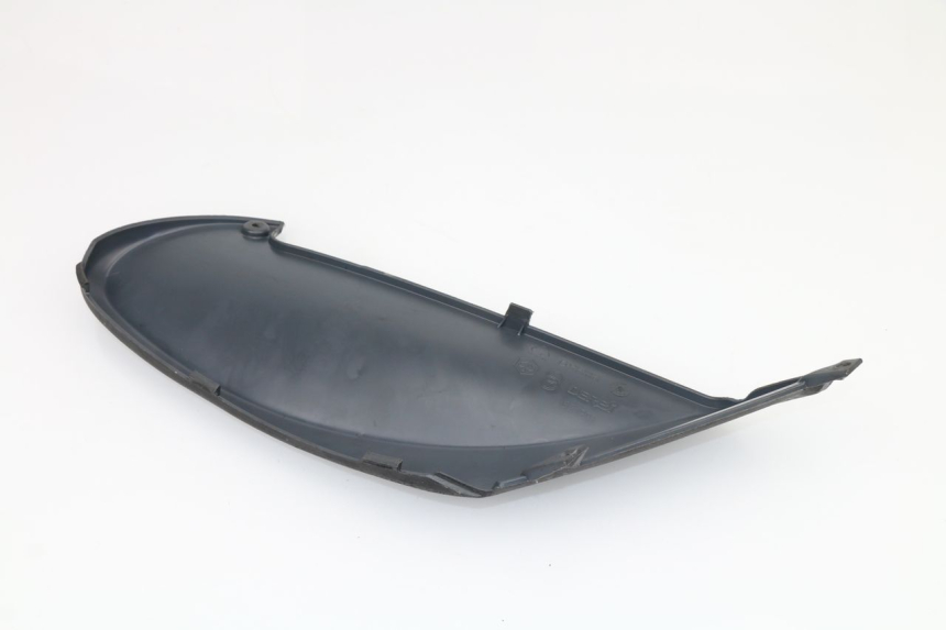 photo de RIGHT UNDERSEAT PANEL PIAGGIO FLY 4T 50 (2004 - 2010)