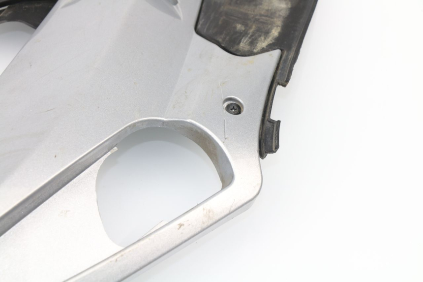 photo de RIGHT UNDERSEAT PANEL GILERA RUNNER 50 (1999 - 2005)