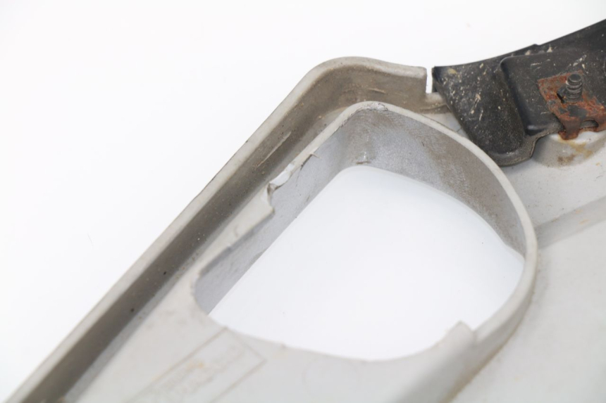 photo de RIGHT UNDERSEAT PANEL GILERA RUNNER 50 (1999 - 2005)