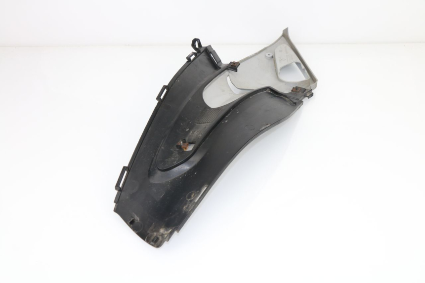 photo de RIGHT UNDERSEAT PANEL GILERA RUNNER 50 (1999 - 2005)